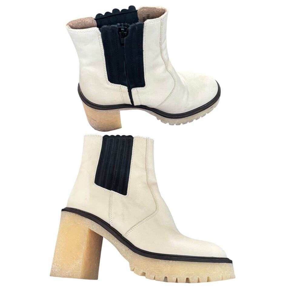 Free People Anastasia Bootie Sz 36.5/6.5  Beige Chunky Lug Sole